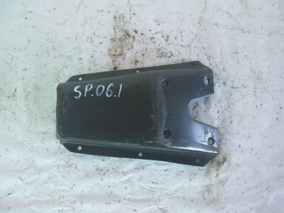 кронштейн переднего амортизатора верхний б/у